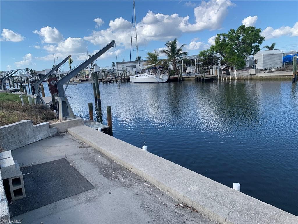 3792 Blueberry LN ST. JAMES CITY, FL 33956