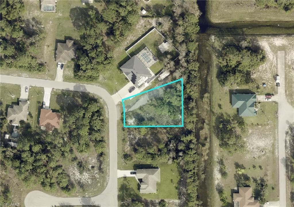703 Brannen AVE LEHIGH ACRES, FL 33974