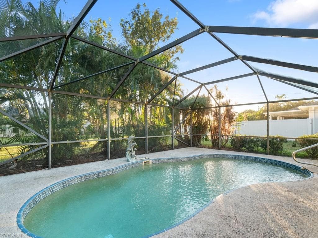 1330 1st ST CAPE CORAL, FL 33990