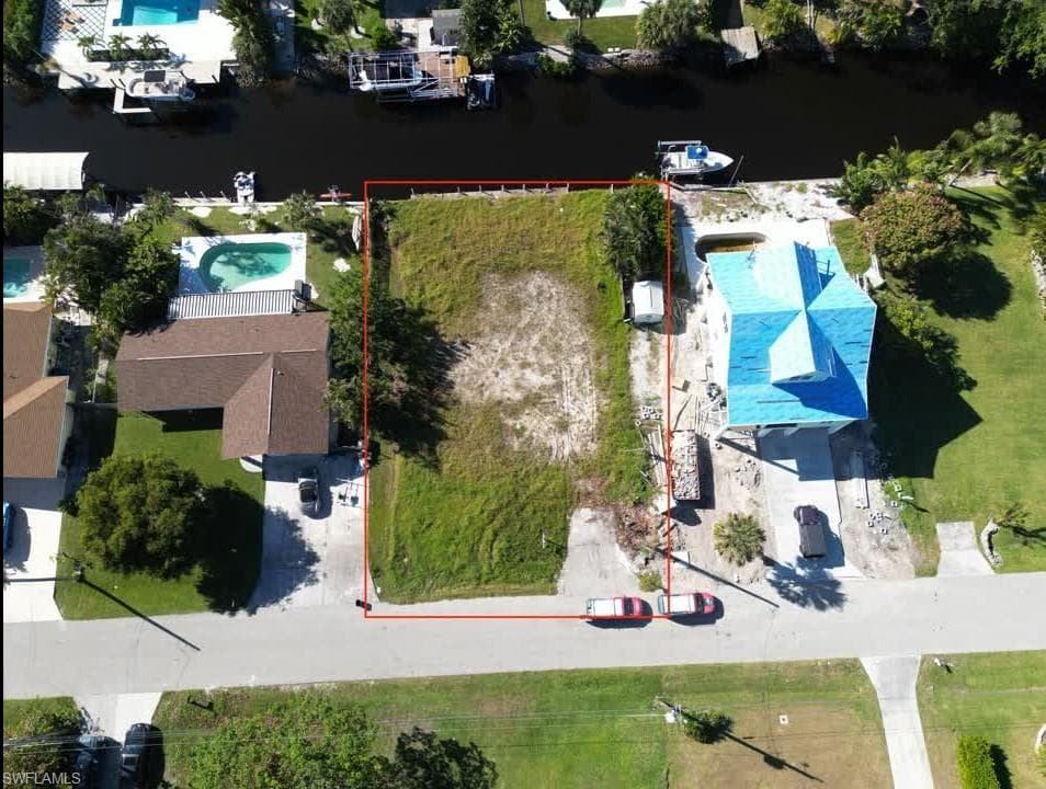 27281 Buccaneer DR BONITA SPRINGS, FL 34135