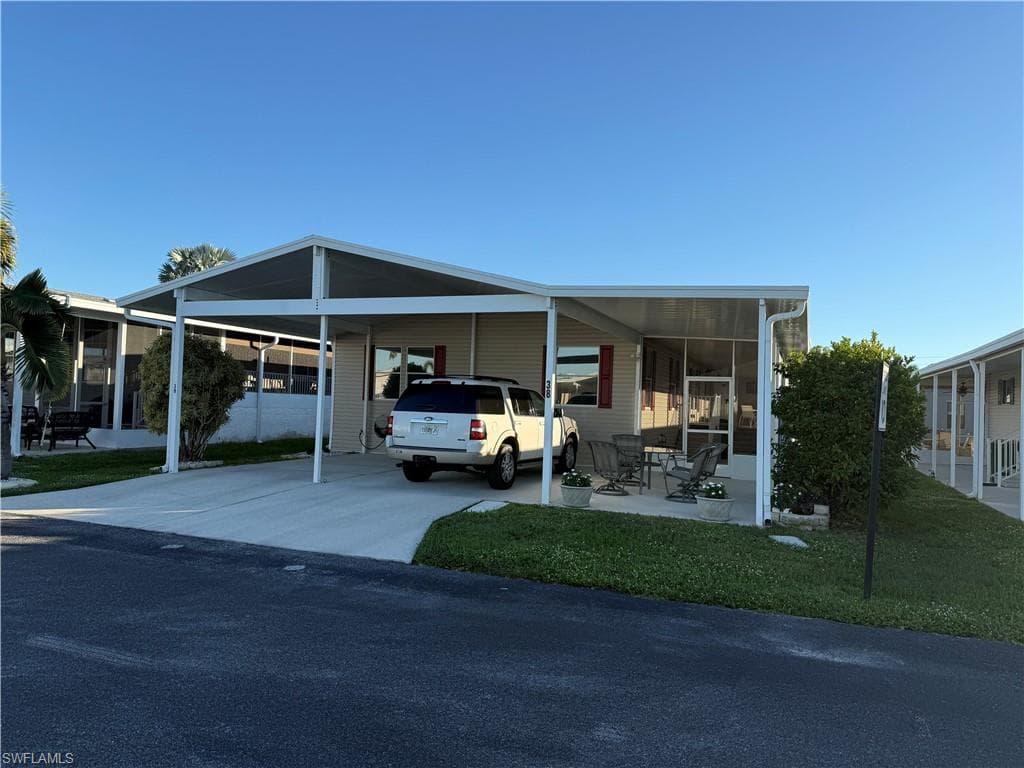 38 Amethyst AVE 38-A NAPLES, FL 34114