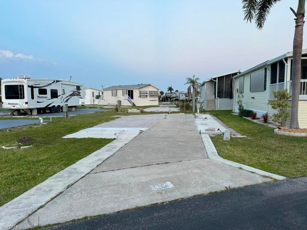 19681 Summerlin RD FORT MYERS, FL 33908