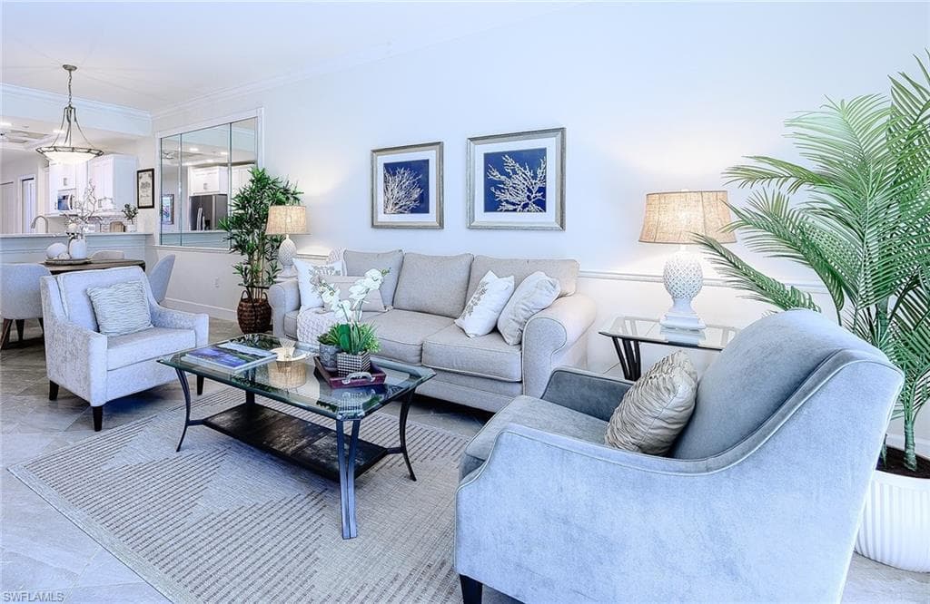 8660 Cedar Hammock CIR 315 NAPLES, FL 34112