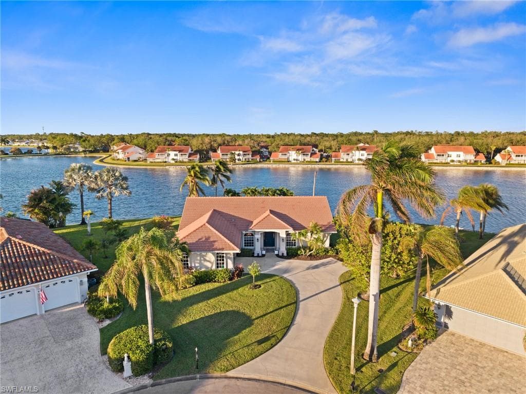 6752 Compton LN N NAPLES, FL 34104