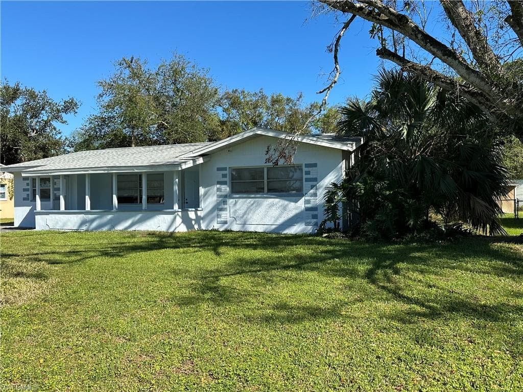 1140 Orange AVE NORTH FORT MYERS, FL 33903