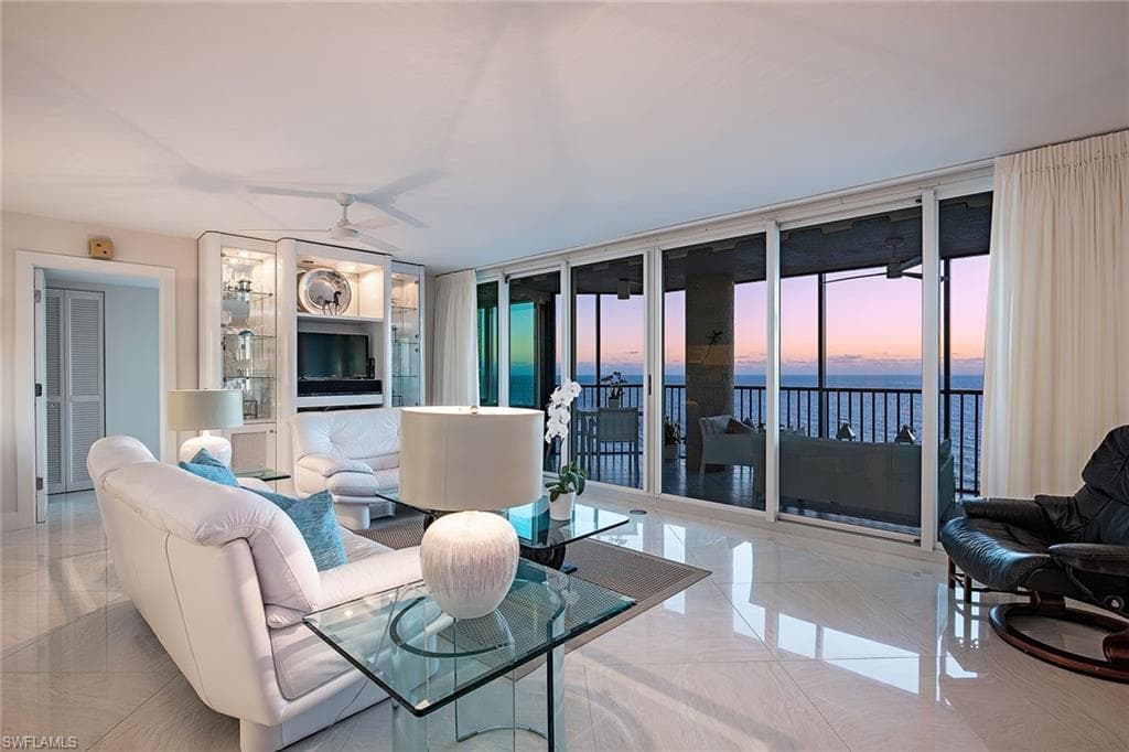 4651 Gulf Shore BLVD N PH-3 NAPLES, FL 34103