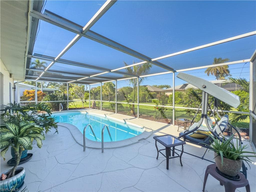 1209 SE 33rd TER CAPE CORAL, FL 33904