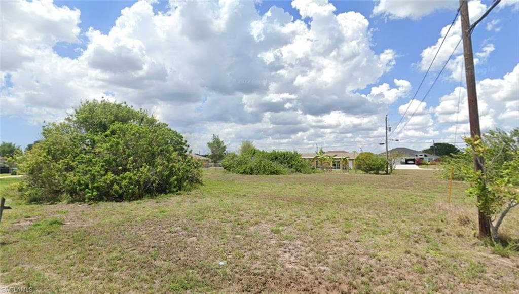 1329 NE 15th TER CAPE CORAL, FL 33909