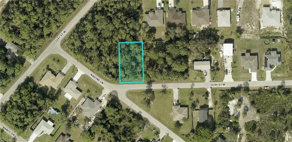 3228 30th ST W LEHIGH ACRES, FL 33971