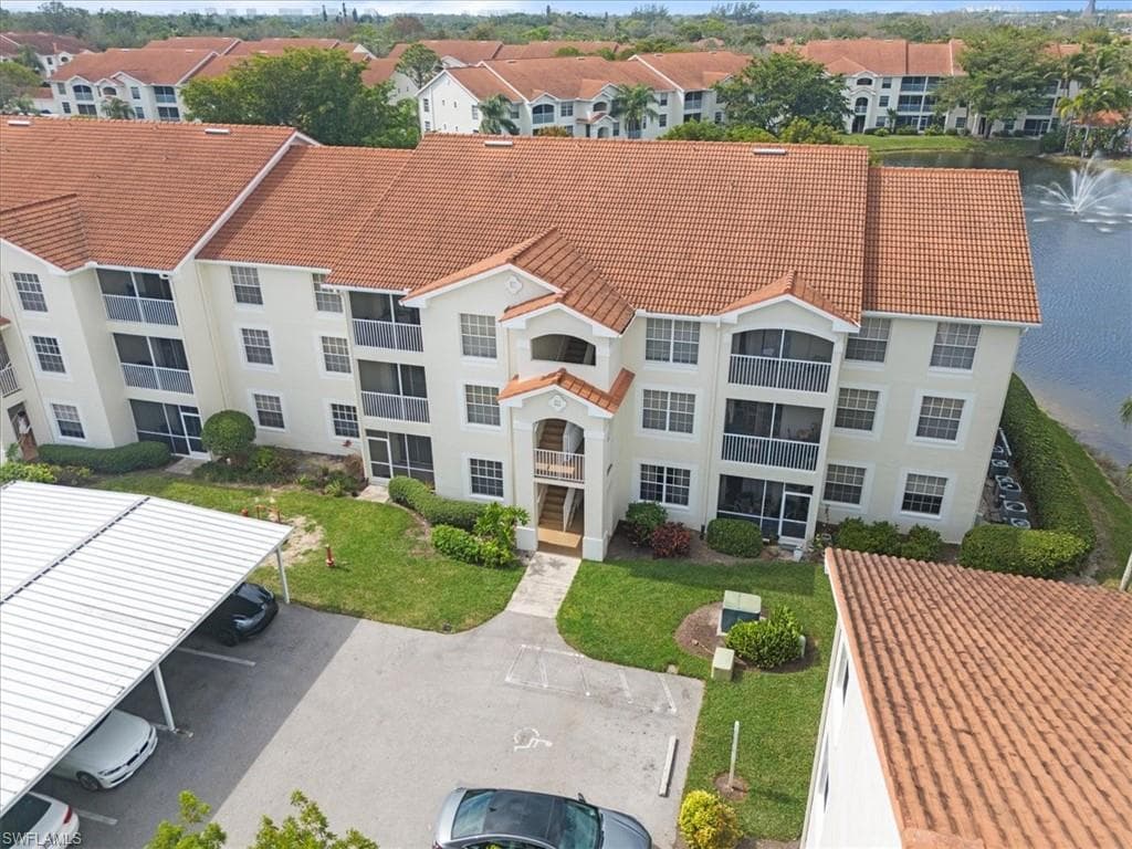 4690 Saint Croix LN 414 NAPLES, FL 34109