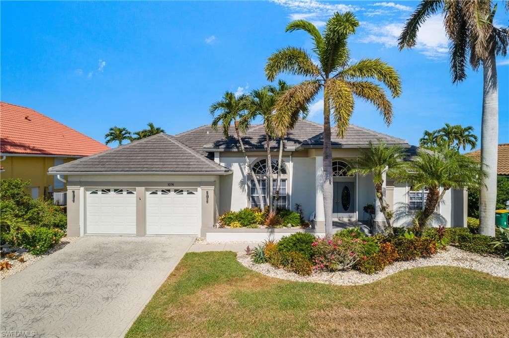 1074 Dill CT MARCO ISLAND, FL 34145