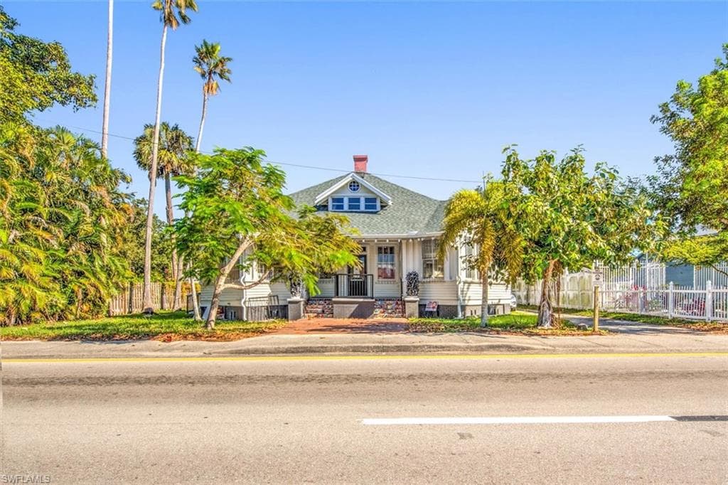 1793 Fowler ST FORT MYERS, FL 33901