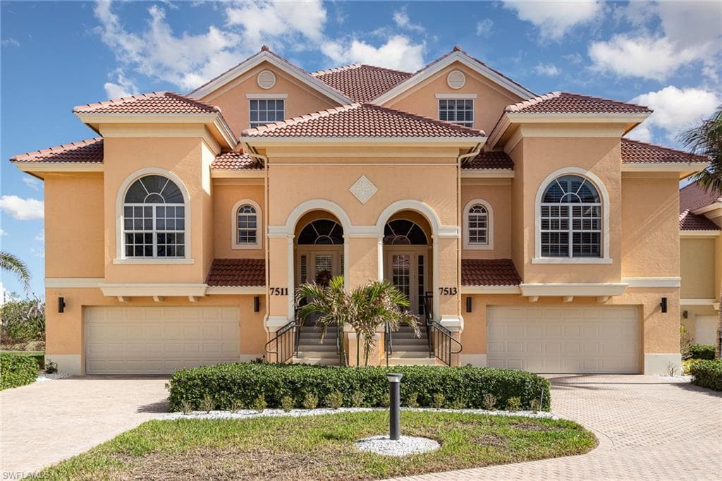 7513 Lake Valencia CT 2B FORT MYERS BEACH, FL 33931