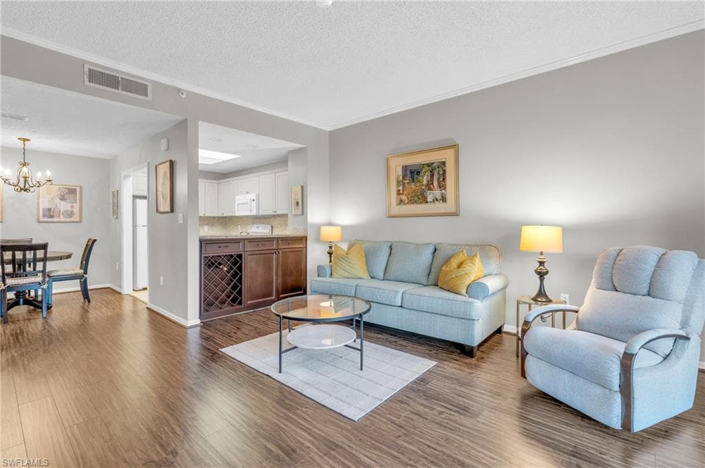 900 Arbor Lake DR 9-101 NAPLES, FL 34110