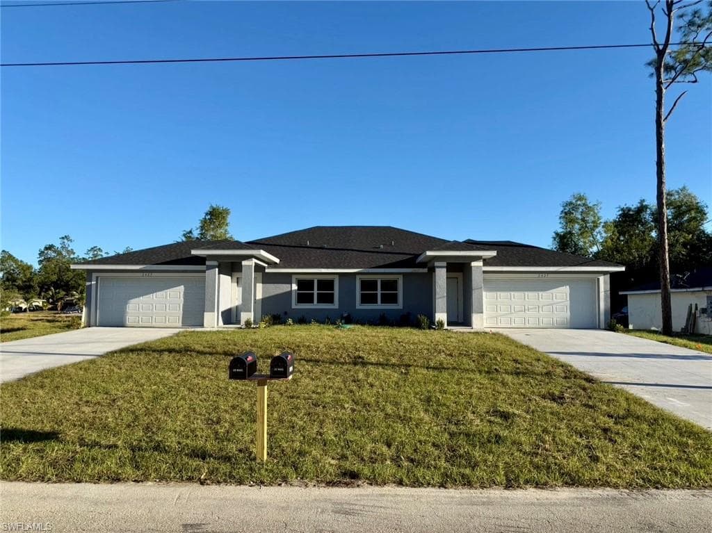 2425-2427 Joe AVE S LEHIGH ACRES, FL 33973