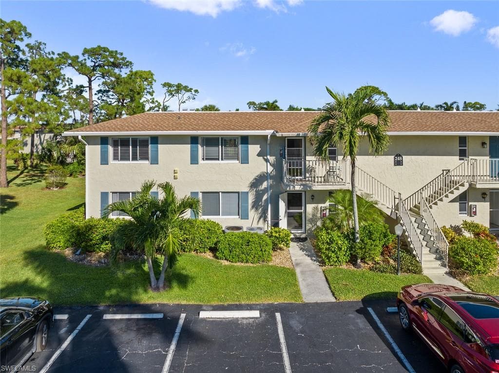 248 Winners CIR 3 NAPLES, FL 34112