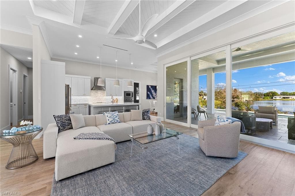 1478 10th ST N NAPLES, FL 34102