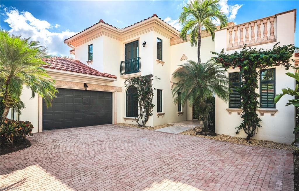 2642 TRILLIUM WAY NAPLES, FL 34105
