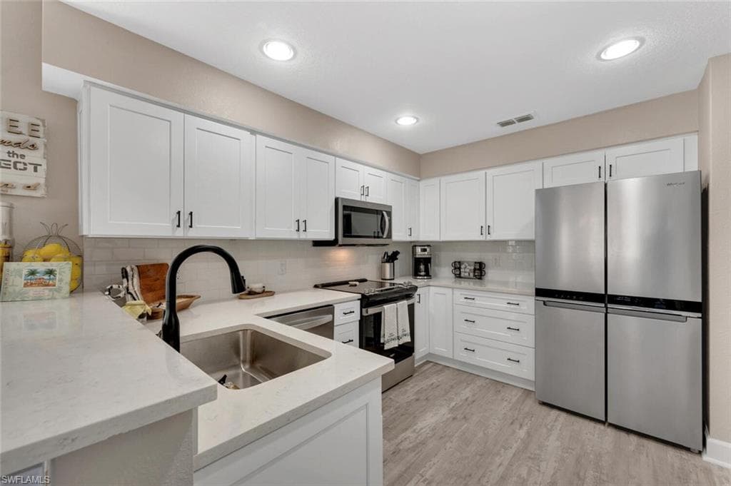 19521 Marsh Point RUN 102 ESTERO, FL 33928