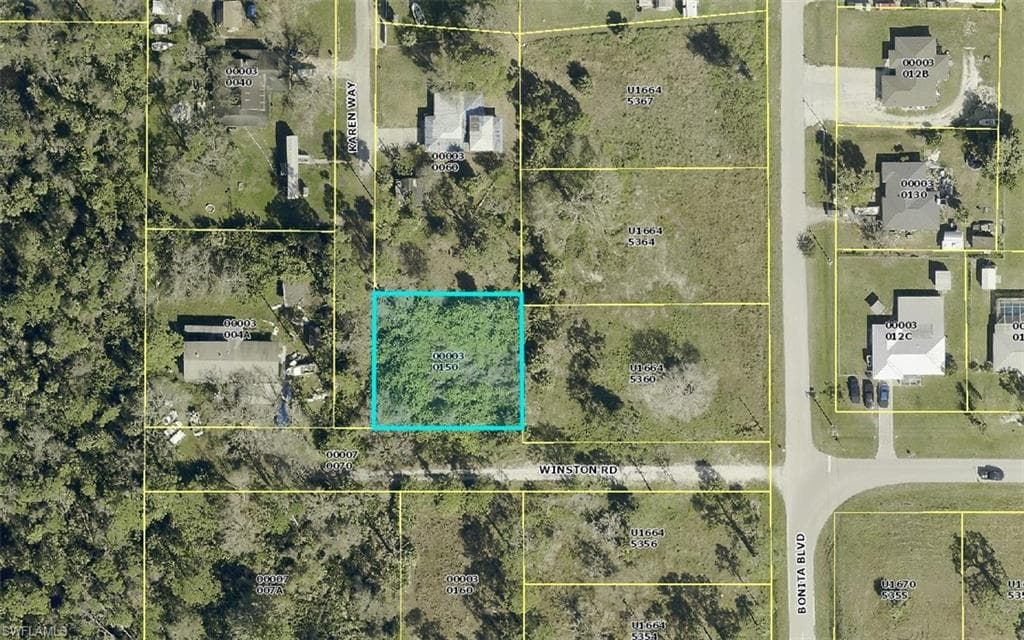 1465 WINSTON RD NORTH FORT MYERS, FL 33917