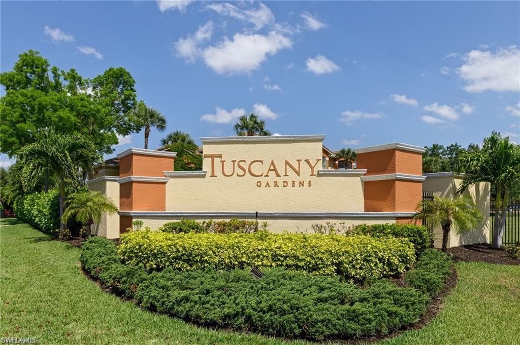 6300 Aragon WAY 106 FORT MYERS, FL 33966