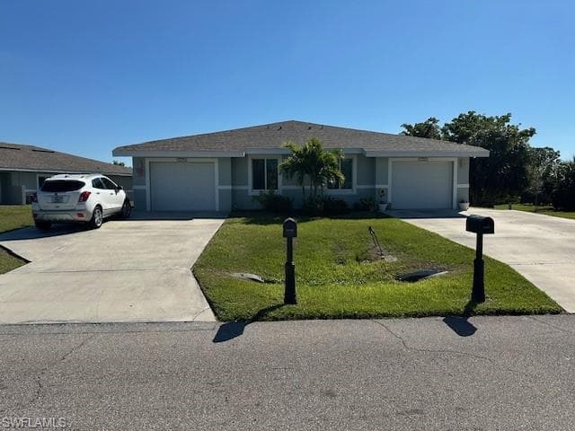 1174/1176 Lake McGregor DR