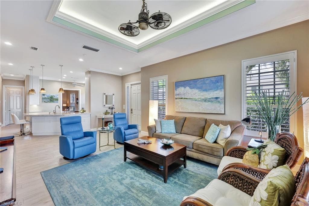 1483 Chesapeake AVE NAPLES, FL 34102