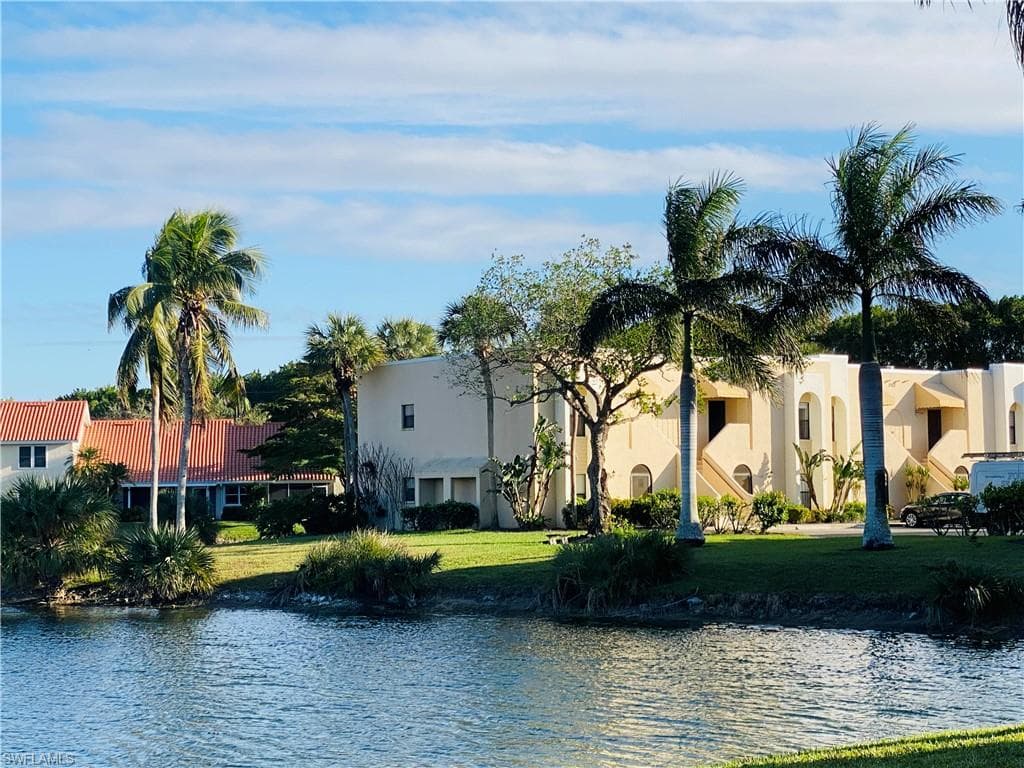 3327 Olympic DR 511 NAPLES, FL 34105