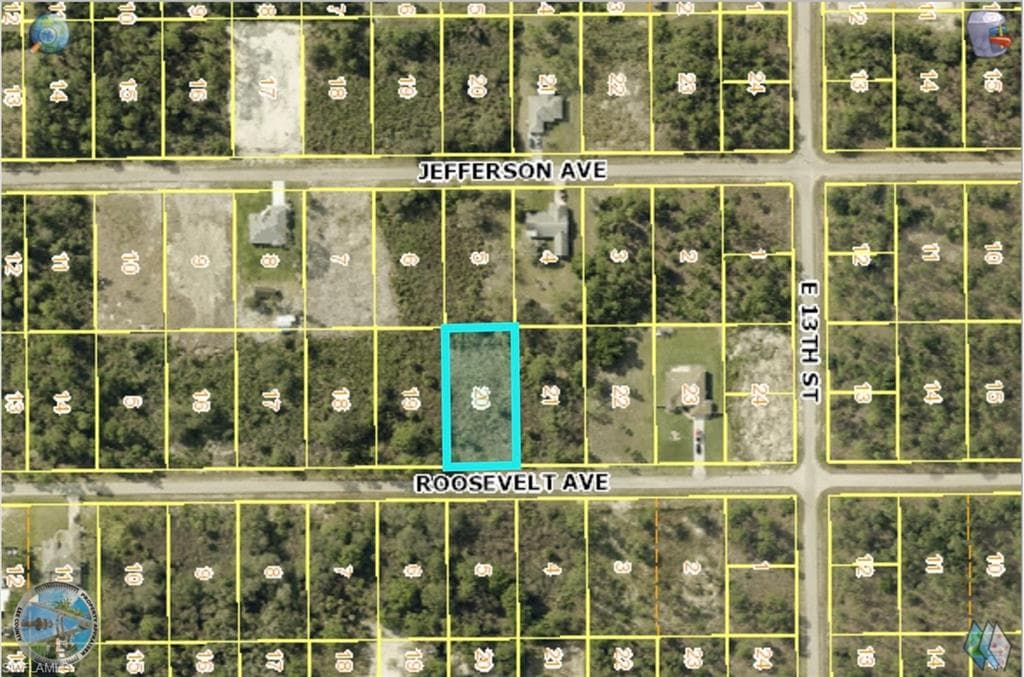 1217 Roosevelt AVE LEHIGH ACRES, FL 33972