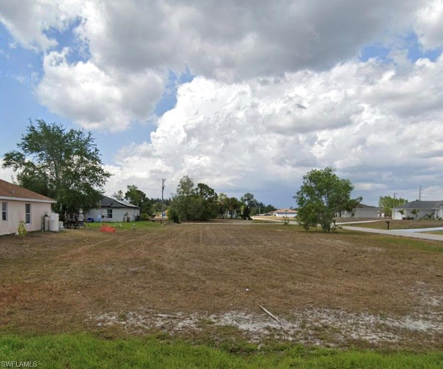 105 14th ST CAPE CORAL, FL 33993