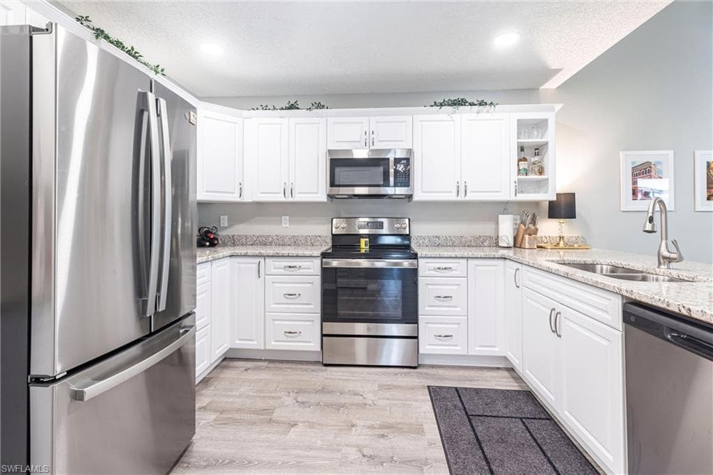 5630 Foxlake DR NORTH FORT MYERS, FL 33917
