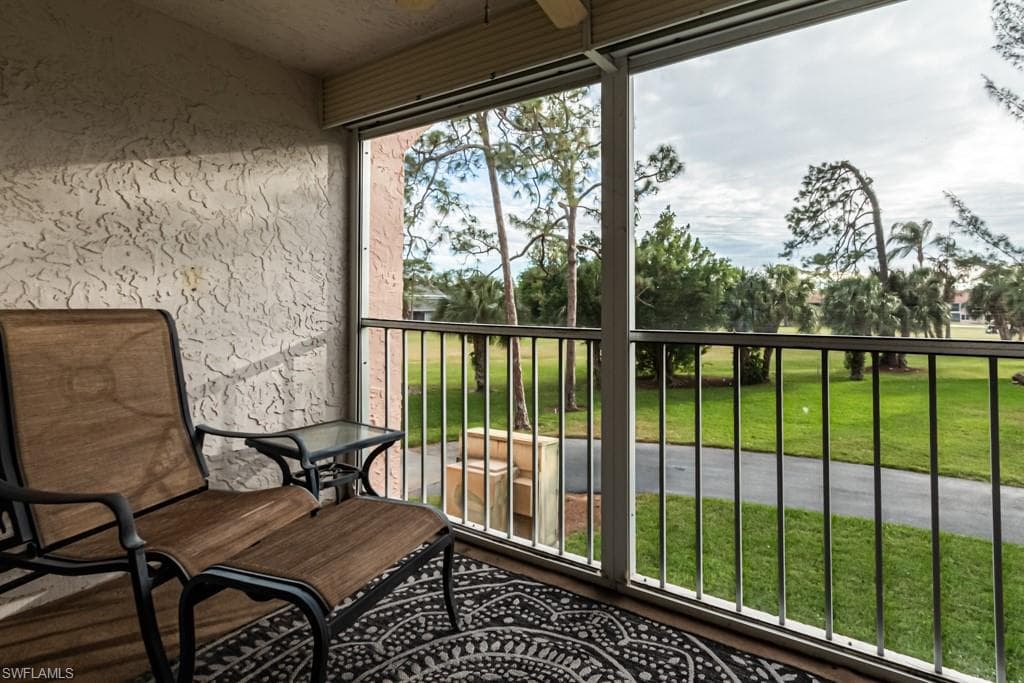 400 Forest Lakes BLVD 207 NAPLES, FL 34105