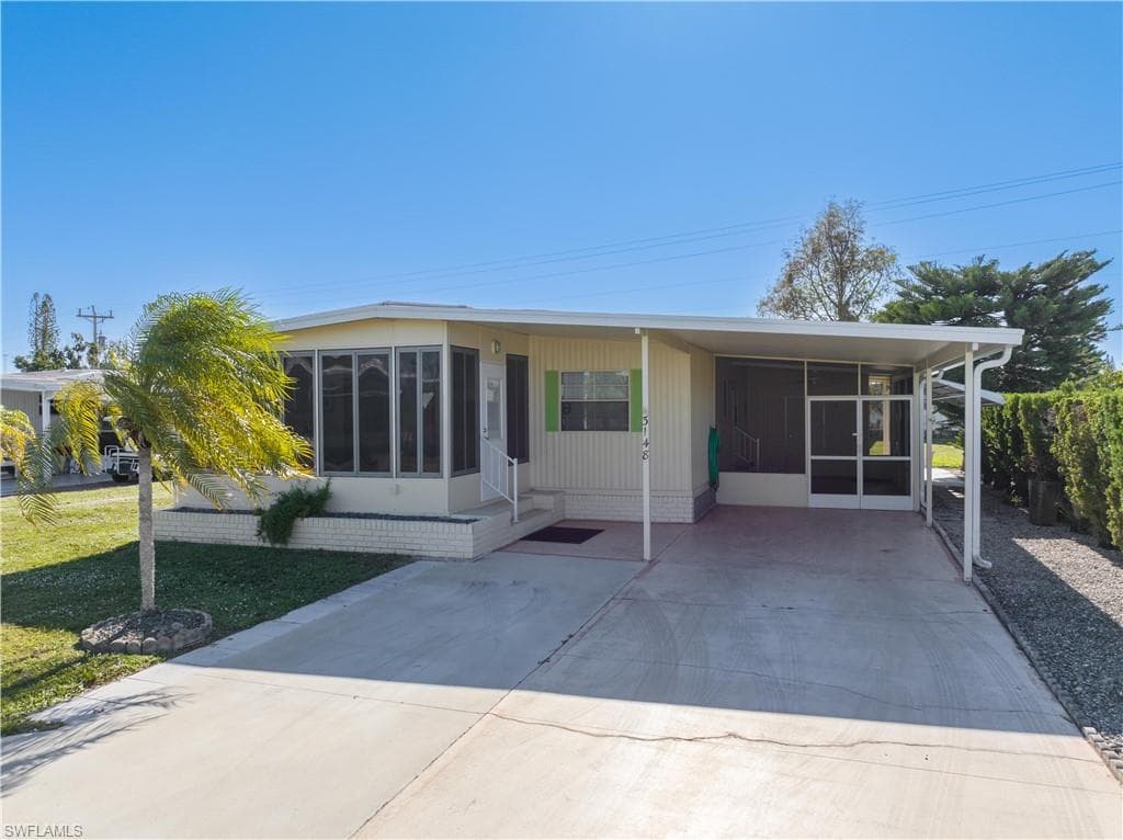 3148 Pluto CIR NORTH FORT MYERS, FL 33903