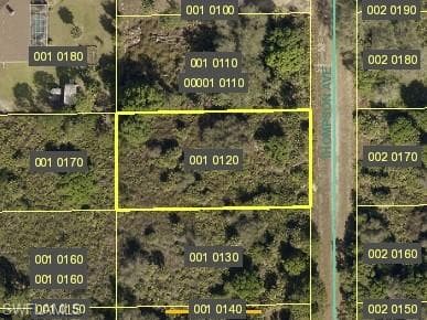 405 Thompson AVE LEHIGH ACRES, FL 33972