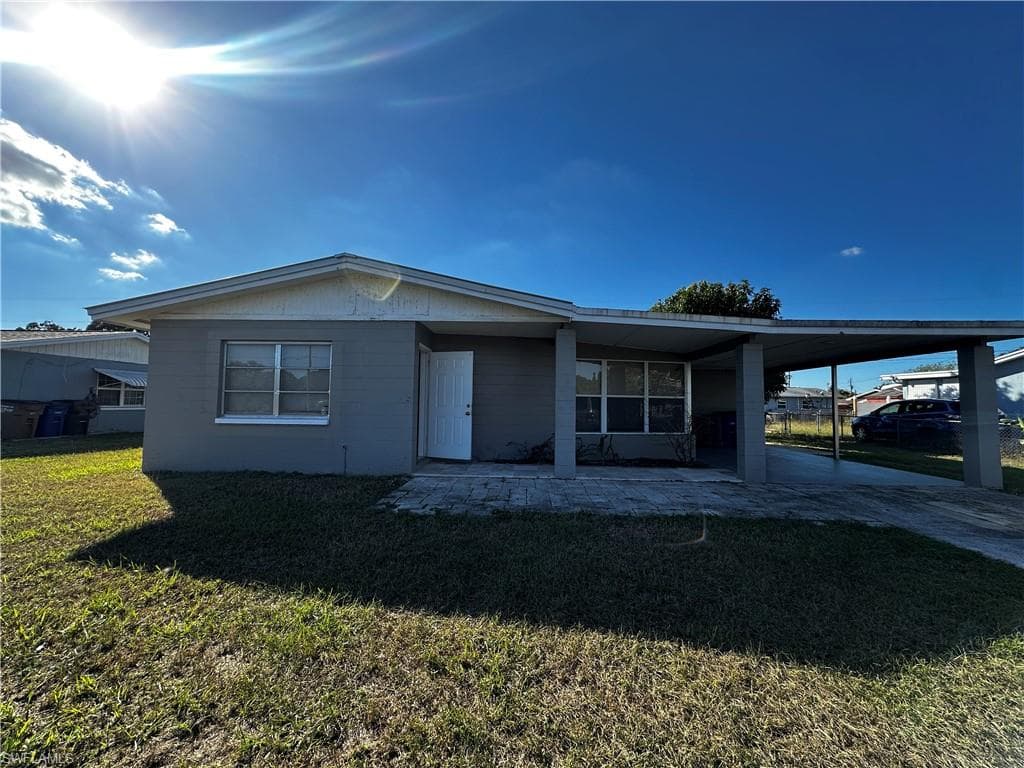 313 Alabama RD S LEHIGH ACRES, FL 33936