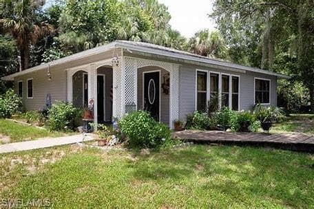 10963 Ruden RD NORTH FORT MYERS, FL 33917