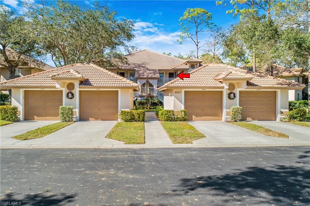 8073 Panther TRL 1404 NAPLES, FL 34113