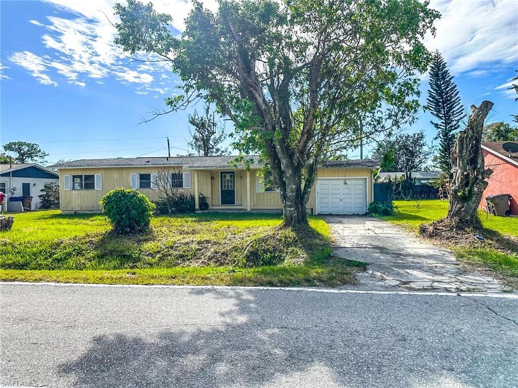 14125 Caribbean BLVD FORT MYERS, FL 33905