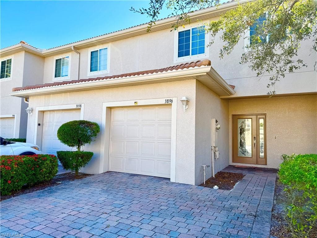 3896 Cherrybrook LOOP FORT MYERS, FL 33966