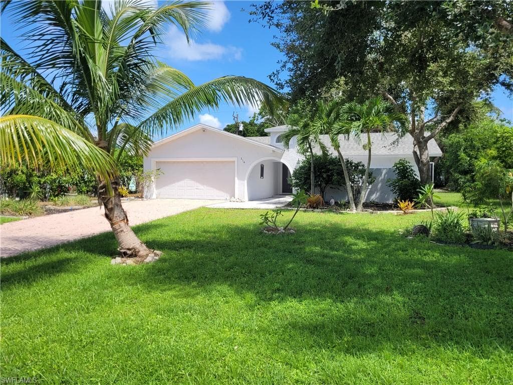 316 3rd AVE MARCO ISLAND, FL 34145