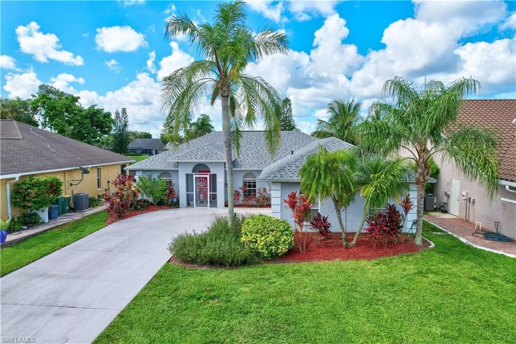 3581 Kent DR NAPLES, FL 34112