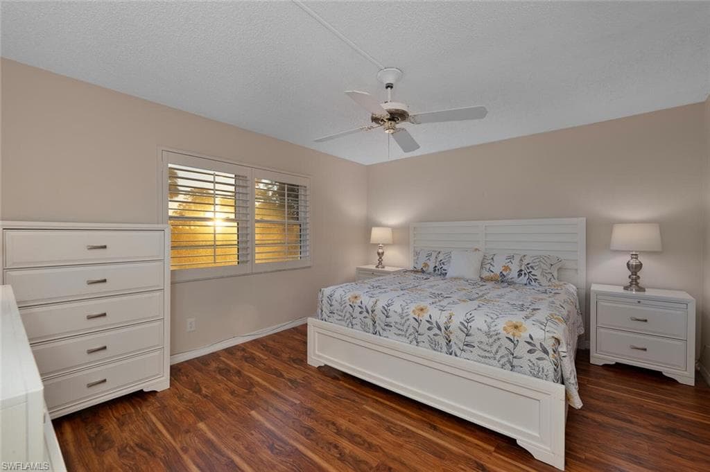 4372 27th CT SW 2-205 NAPLES, FL 34116