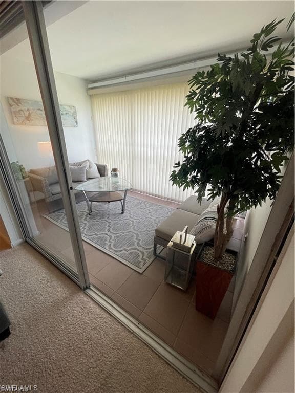 1900 Alamanda DR 303 NAPLES, FL 34102
