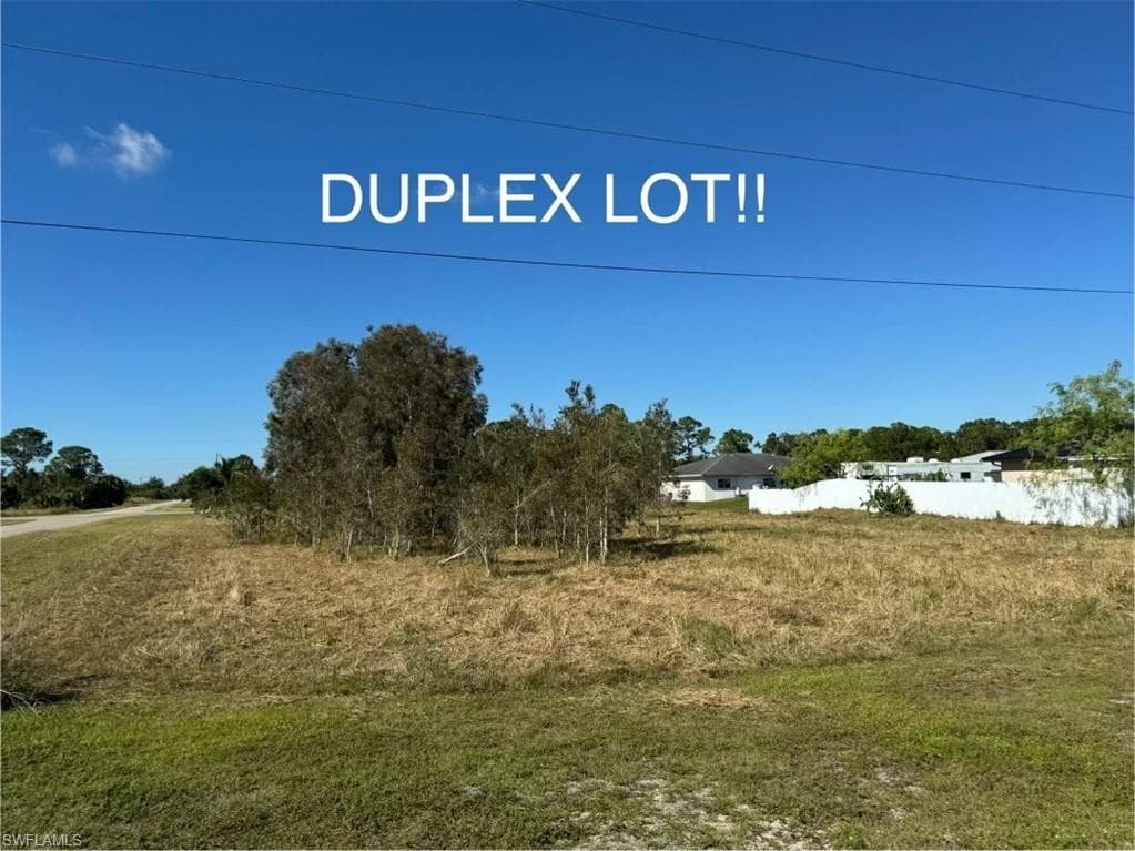 1252 Columbus BLVD FORT MYERS, FL 33913