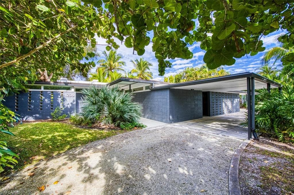 1239 Carlene AVE FORT MYERS, FL 33901