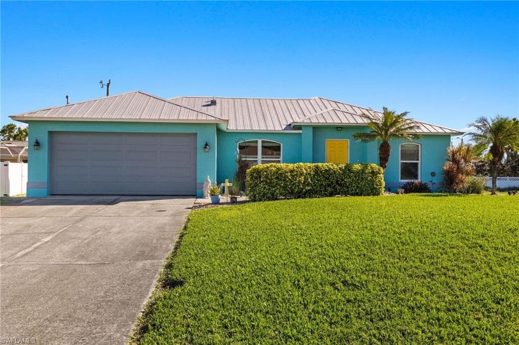 2717 SW 11th CT CAPE CORAL, FL 33914