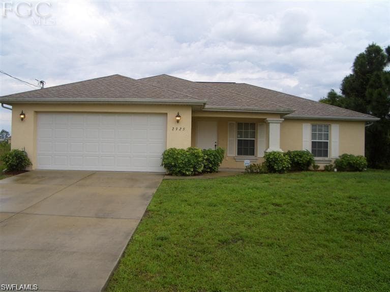 2925 6th ST SW LEHIGH ACRES, FL 33976