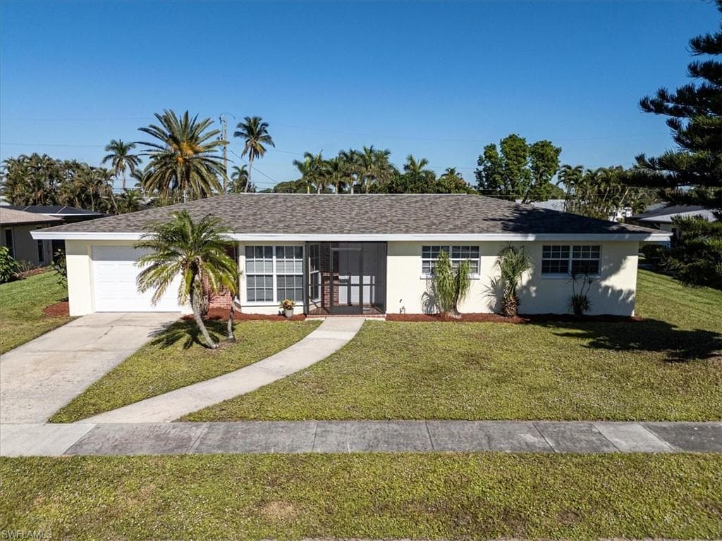 1710 Lakeview TER NORTH FORT MYERS, FL 33903