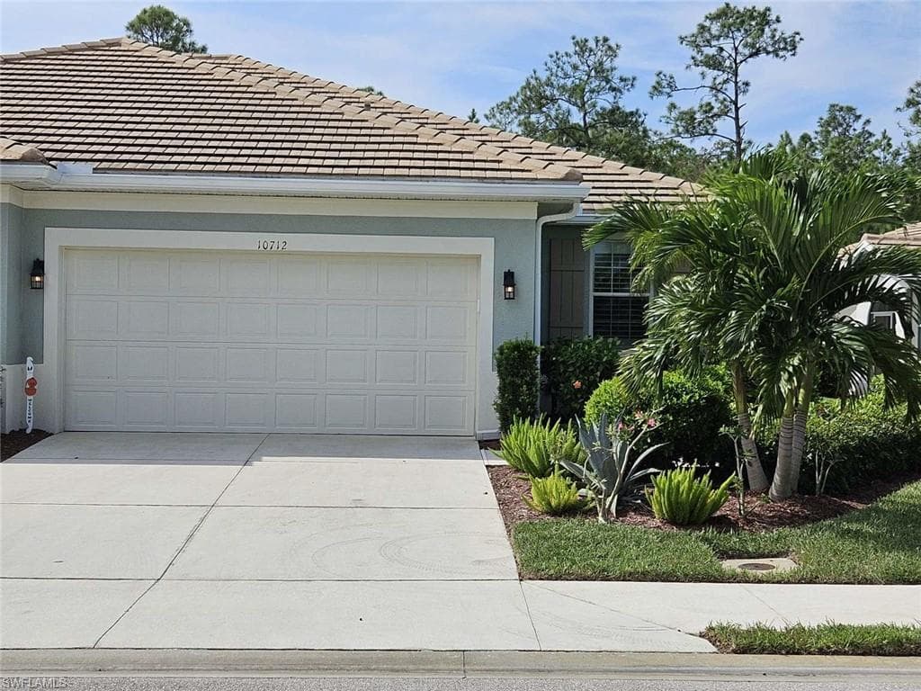 10712 Cetrella DR FORT MYERS, FL 33913