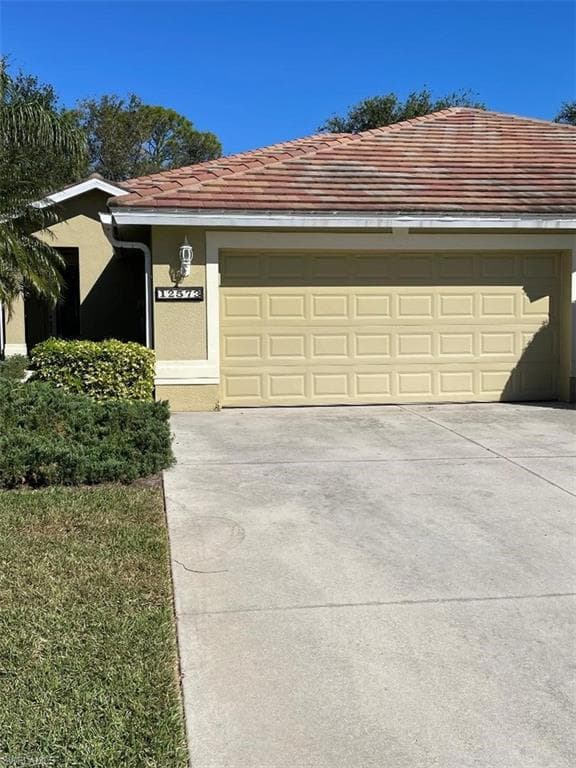 12573 Stone Valley LOOP FORT MYERS, FL 33913
